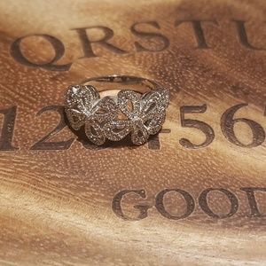 Lia Sophia flower ring